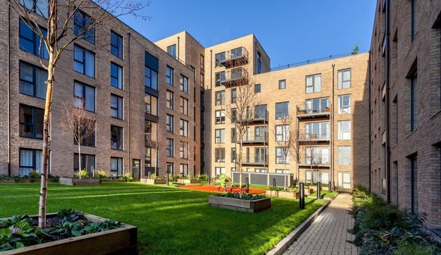 Classy Cricklewood Home
