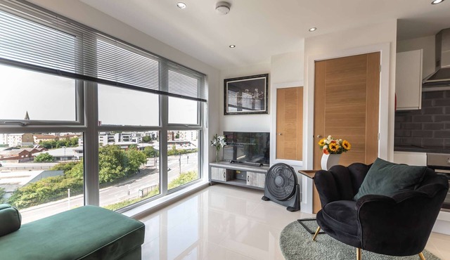 Comfortable and Relaxing 2 Bedroom Apartment
