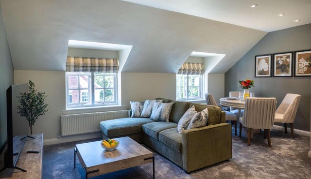 Cosy Congleton Flat Free Parking Near Peaks in Congleton