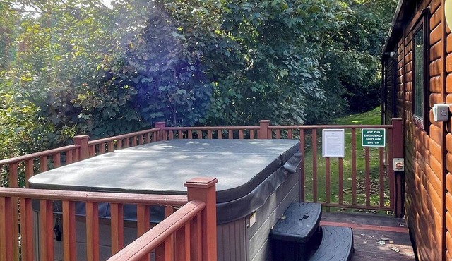 Country Holiday Home Platinum Four Spa
