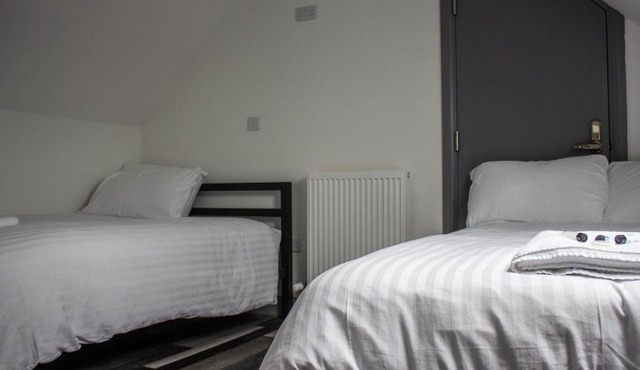 Crofts Hotel