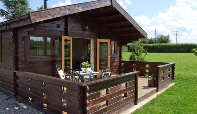 Cropvale Lodge, Pershore