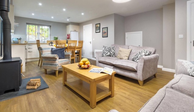 Curlew Crag Cottage - Three Bedroom House, Sleeps 6