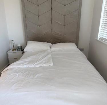 Double En-suite Room near Cribbs Causeway