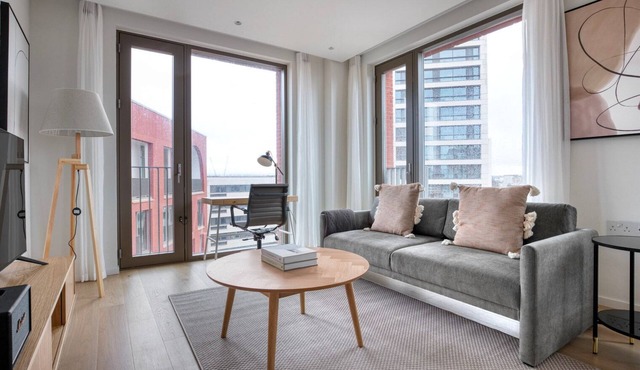Excellent King's Cross 1BR w/Gym & Lounge, nr Tech Hub, by Blueground