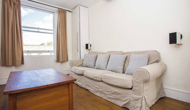Experience Central London from this 1BD Retreat!