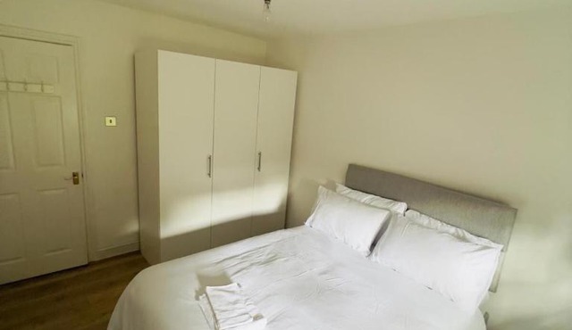 Flat 1 Hobart Lodge