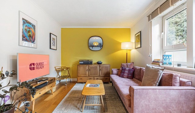 GuestReady - Cosy Apartment in Vibrant Stratford