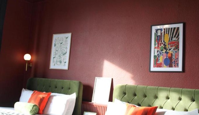 Hen and Stag Pad, Large Group Accom Digbeth Sleeps 24