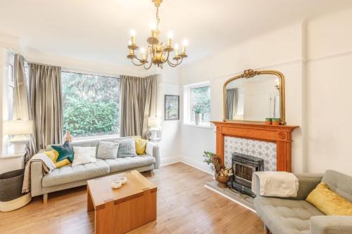 Host & Stay - Combpyne in Compton