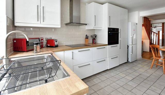 Host & Stay | Oxford Street House