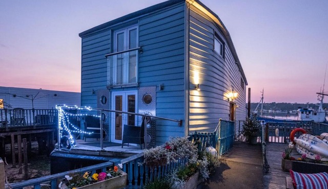 Houseboat Harbourside View