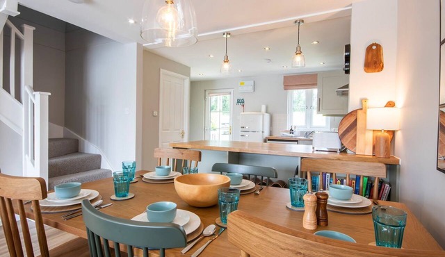 Isis Lakes 31, Bonheur - Lakeside Holiday Lodge, On-site Activities, Sleeps 6