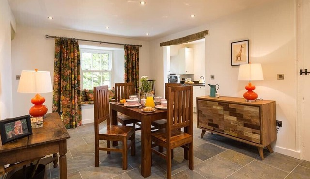 Lacet Cottage