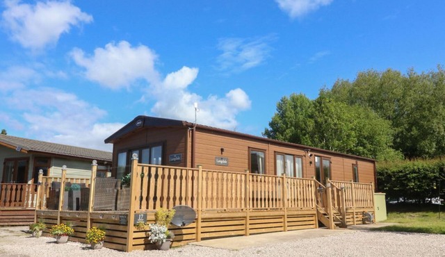 Langsdale Lodge, Tewitfield Marina