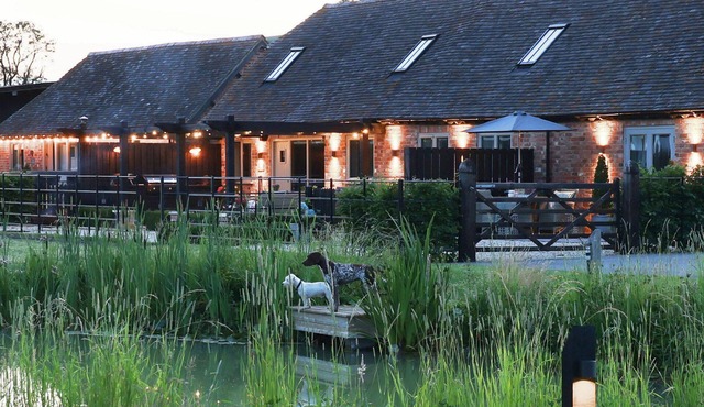 Large Luxury Barn in Cotswolds | Sleeps 8