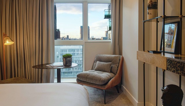 Lincoln Plaza London, Curio Collection by Hilton