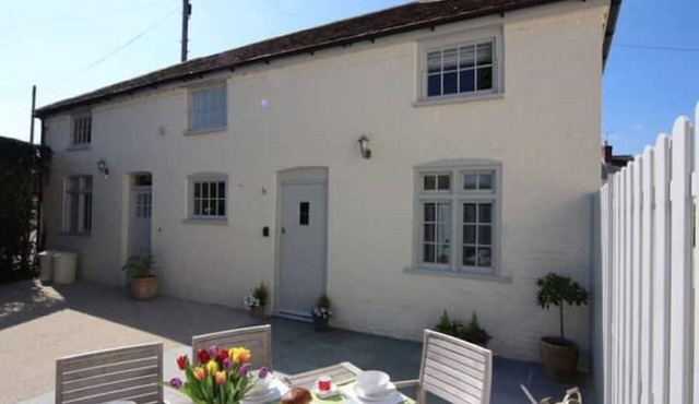 Luxury 3 Bedroom Cottage (Sleeps 7) Nr Winchester