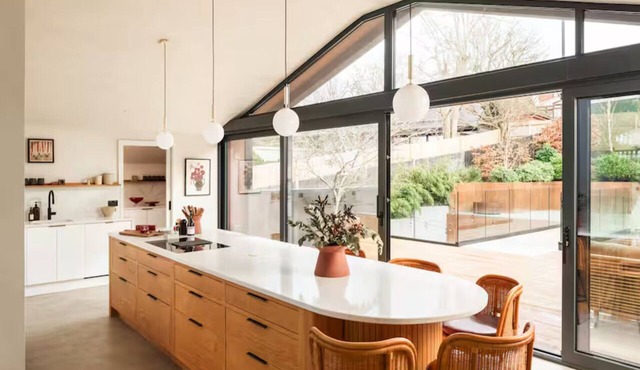 Luxury Mid Century Retreat | Hot Tub, Sauna & Gym - Pass the Keys