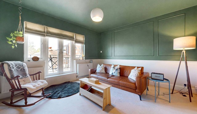 Modern 2BR Flat 2-Min Walk to Belsize Park Tube