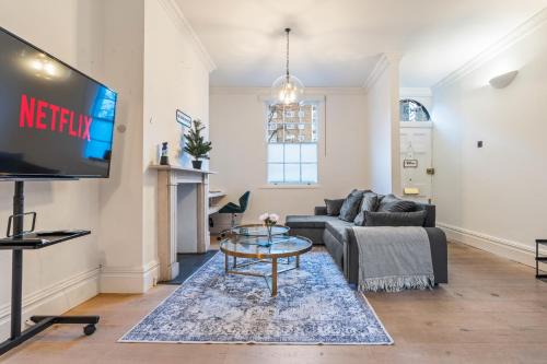 Modern & Spacious Luxury 4 Bedroom in Camden Town - Close to Kings Cross