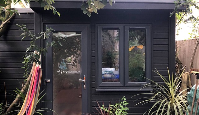 Oasis Garden tiny independent studio-like in Notting Hill area (W12) West London