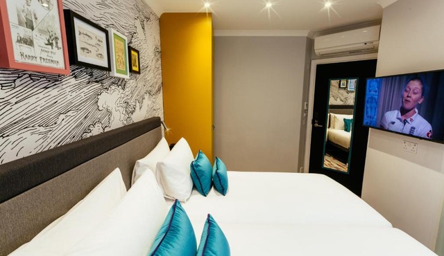 Oliver Plaza Hotel