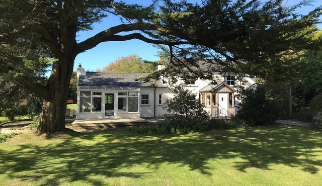 OTTERBURN HOUSE, pet friendly, character holiday cottage in Bude