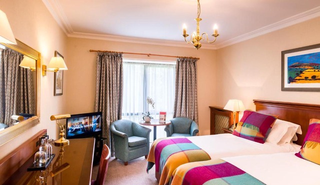 Parkway Hotel & Spa