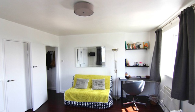 Quiet & Bright Studio In The Heart of Famous Camden Town