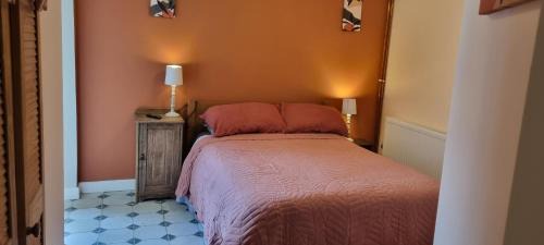 Relaxed rural apartment 15 min from coastal walks