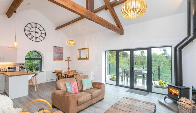 Riverbank Cottage