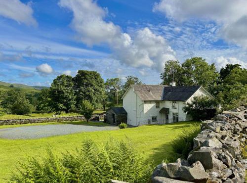 Scarr Head Cottage, detached stone cottage near Coniston, Lake District
