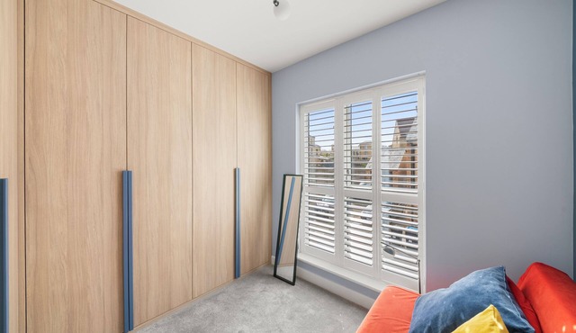 Sleeps 6 | Relocation & Long Stays, FREE Parking