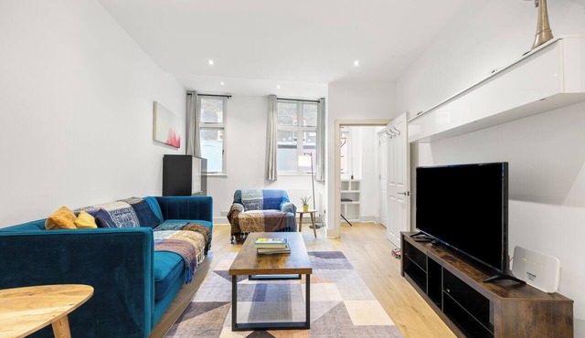 Spacious Fitzrovia Duplex Air Cooled