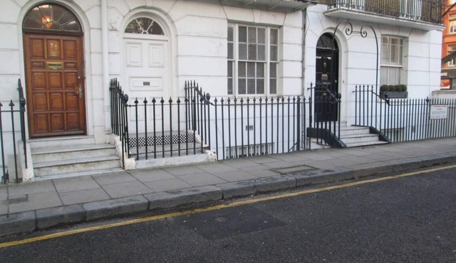 Spacious London Flat Perfectly Situated