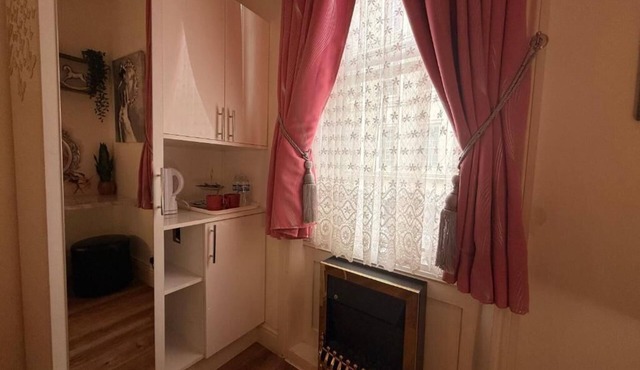 Studio/Deluxe double room with shower/3