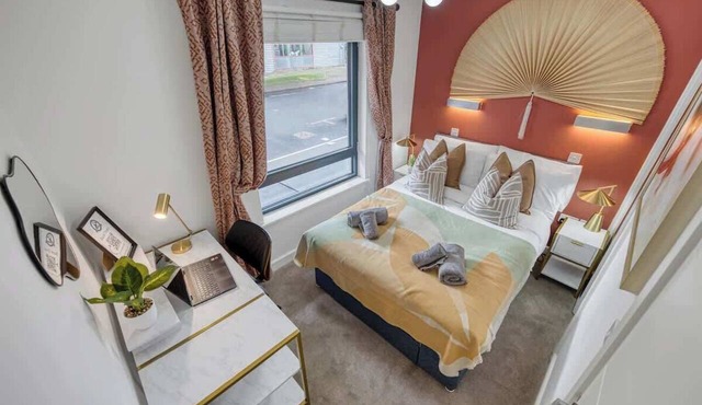 Stylish & Chic 1-BR Cosy Flat, City Centre Living