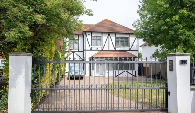 Stylish House - 25mins London Bridge train journey - Pass the Keys
