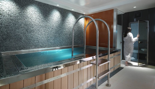 The Athenaeum Hotel & Residences
