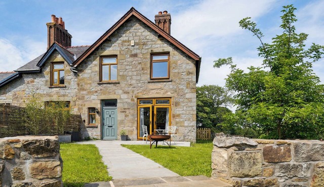 Tranquil countryside cottage
