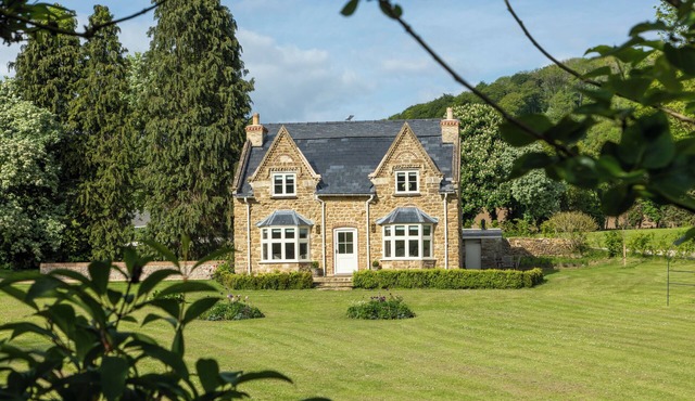 Underwood House at Stancombe Park