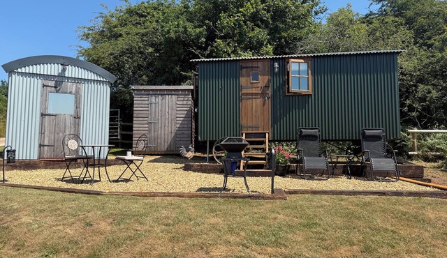 Where luxury meets farm life in rural Wales yet close to amenitie.
