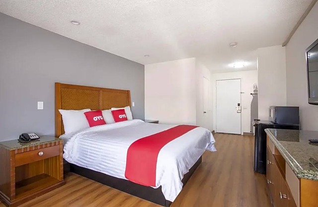 2-Star Hotel ∙ OYO Hotel Palmdale - Antelope Valley