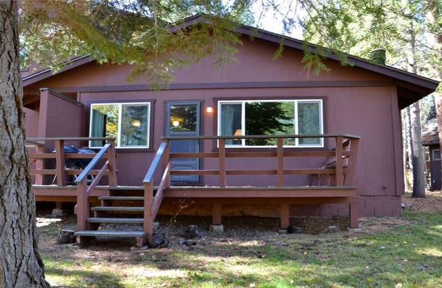 2364 Sky Meadows: 2 BR / 2 BA cottage in South Lake Tahoe, Sleeps 4