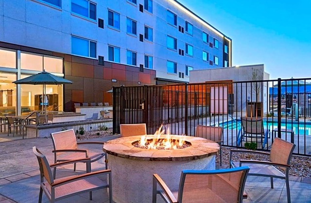 3-Star Hotel ∙ Element Palmdale