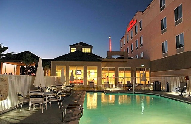3-Star Hotel ∙ Hilton Garden Inn Victorville