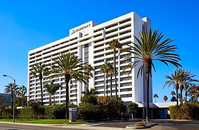 3-Star Hotel ∙ Torrance Marriott Redondo Beach