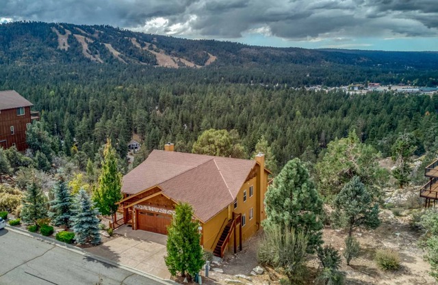 466 m² Cabin ∙ 5 bedrooms ∙ 16 guests