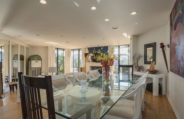 5 bedroom(s) House near Marina Del Rey